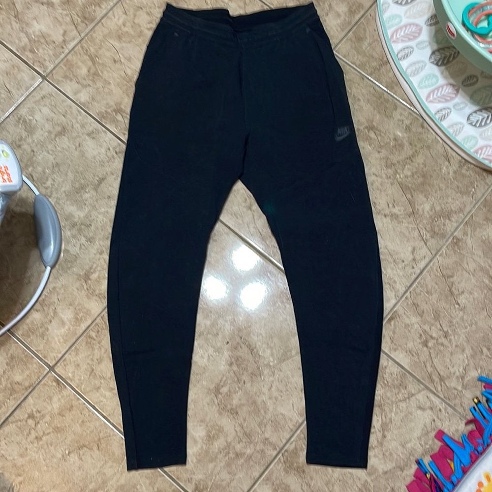Nike MENS tech fleece slim joggers size SMALL